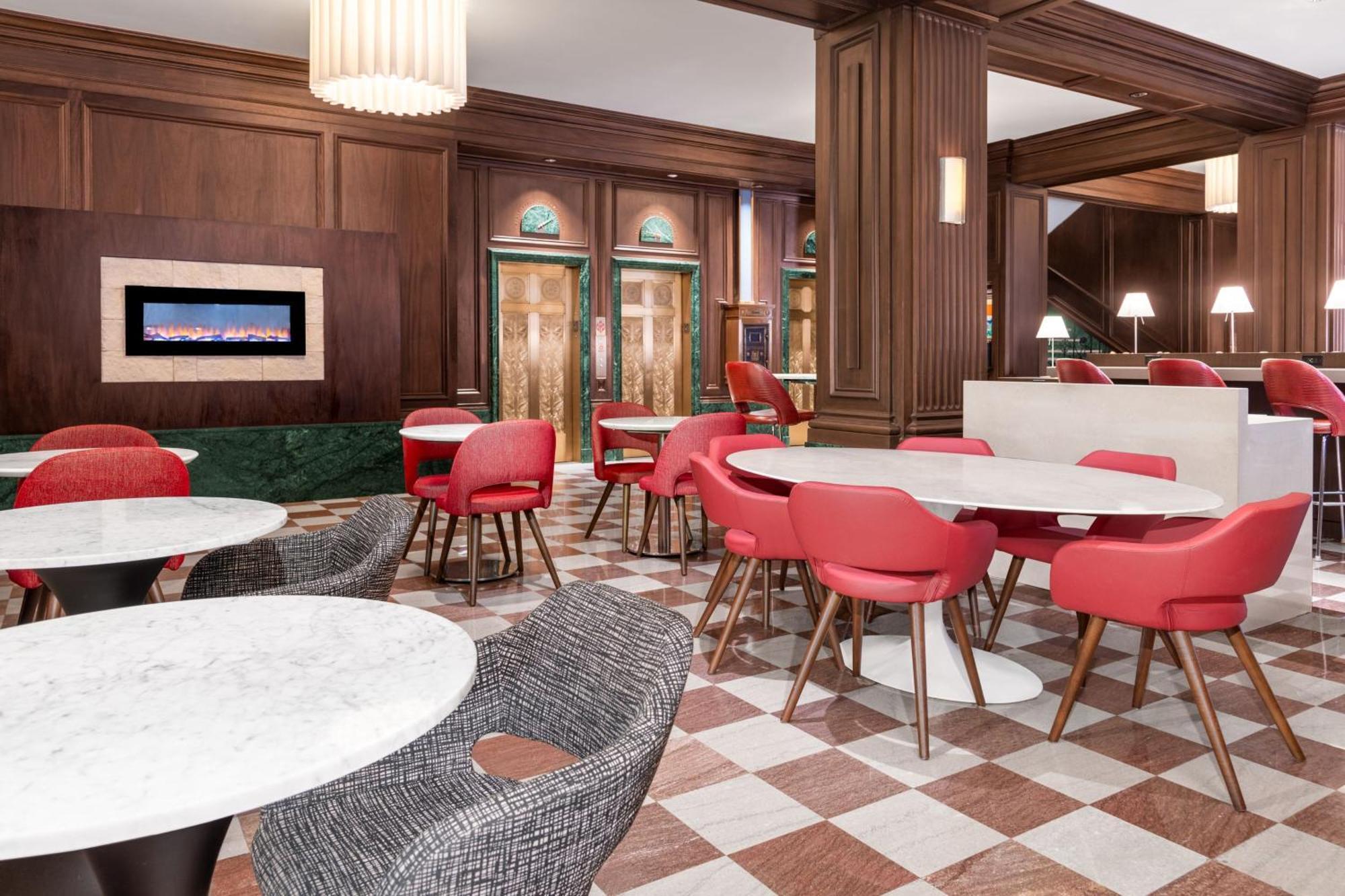 Courtyard St. Louis Downtown/Convention Center Hotel Bagian luar foto