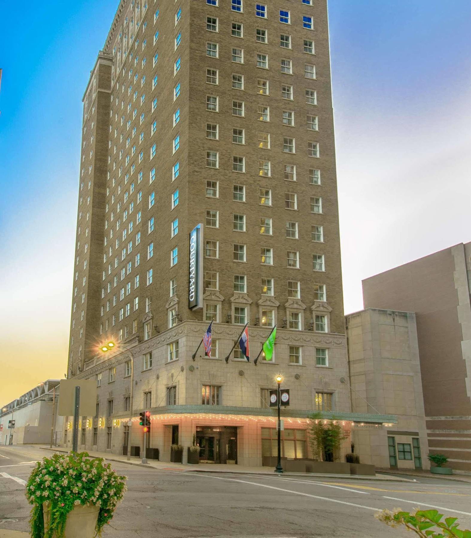 Courtyard St. Louis Downtown/Convention Center Hotel Bagian luar foto